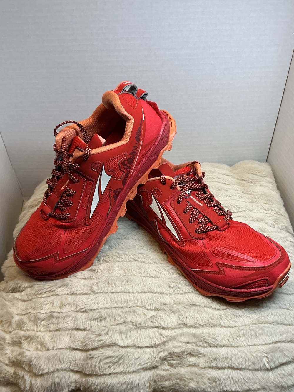 Altra Lone Peak 4.5 Trail Running Hiking Shoes Women’s 10 Poppy Red AL0A4QTX603